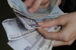 Nga chi gần một tỷ USD cứu đồng rouble